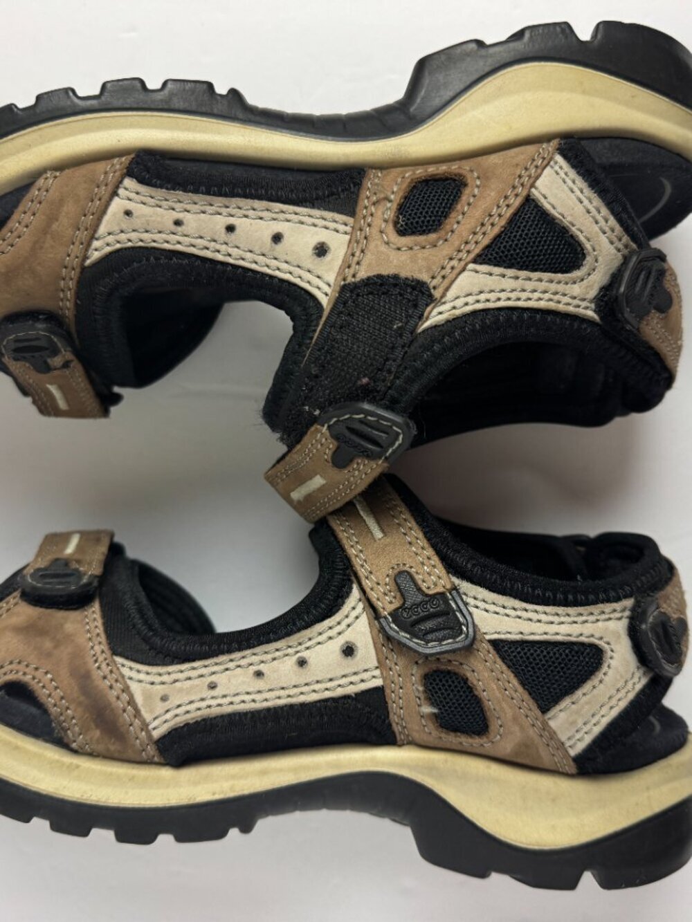 Ecco Yucatan Nubuck Leather Sport Sandals,Size 8-8.5  (EU 39)